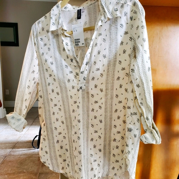 Spring Blouse - Roll up sleeves - Picture 1 of 2